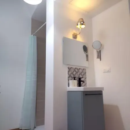 Apartment Calme Neuf Equipe Issoire
